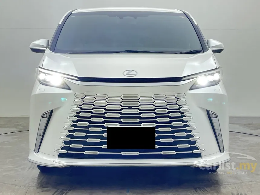 2024 Lexus LM 500h Version L 6 Seater MPV