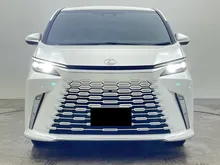 Incoming Unregistered 2024 Lexus LM500h Version L Mark Levinson Sound System Soft Close Doors Electric Side Steps Sunshades Aircond & Massage Seats..