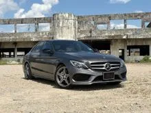 2017 Mercedes-Benz C200 2.0 AMG Line (Blind Sport Monitoring, Steering Assist, Distronic Plus & Power boot)