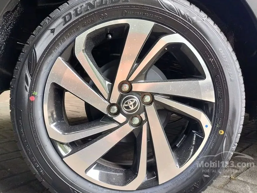 2025 Toyota Raize T G (1 Tone) SUV