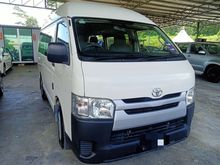 2016 Toyota Hiace 2.7 Window Van