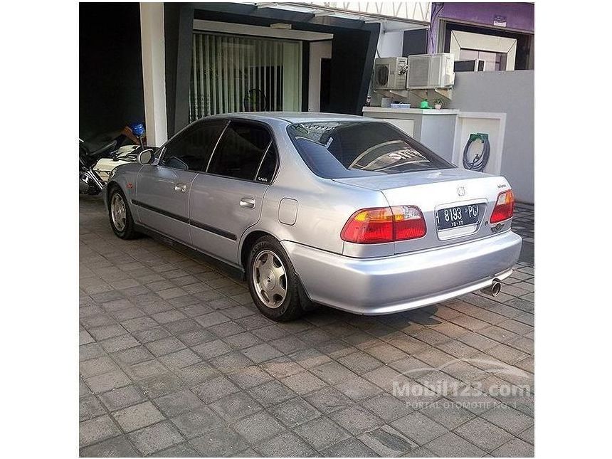 Jual Mobil Honda Civic 2000 1.6 Di Jawa Tengah Automatic Sedan Silver ...