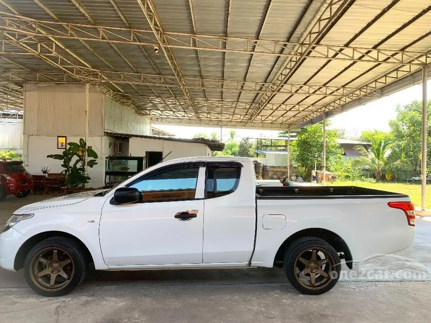 2015 Mitsubishi Triton GLX Pickup