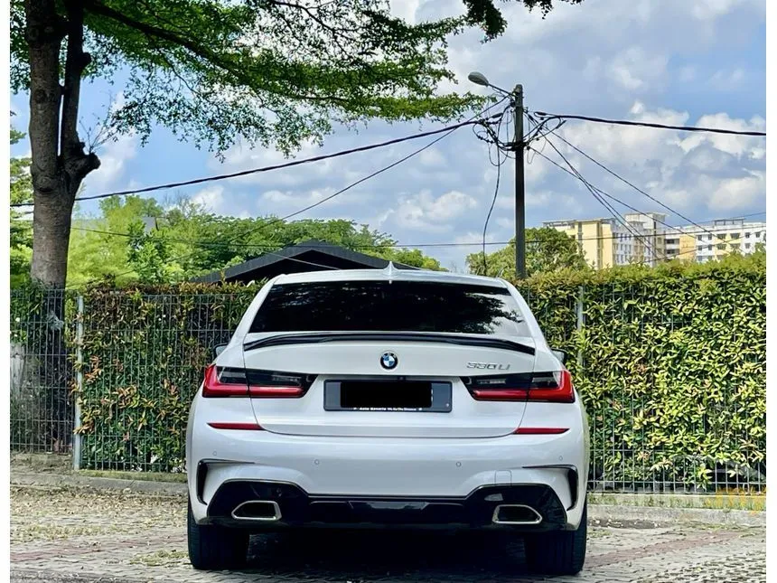 2021 BMW 330Li M Sport Sedan