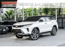 2025 Toyota FORTUNER 2.4 (ปี 15-25) Legender 4WD SUV