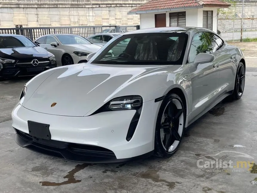 2022 Porsche Taycan GTS Sedan