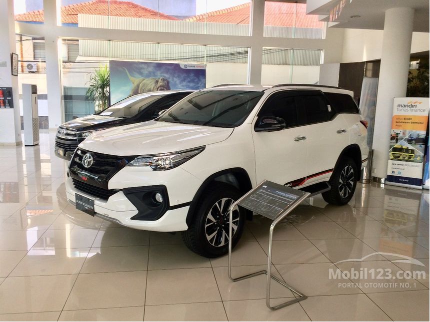 Jual Mobil Toyota Fortuner 2018 TRD 2.4 di DKI Jakarta 