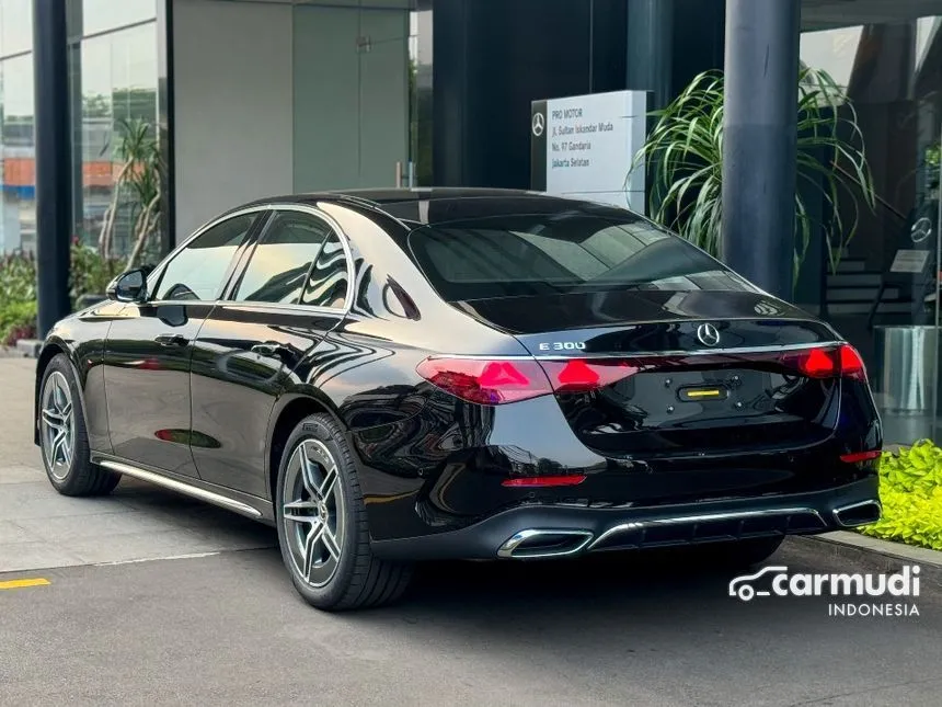 2025 Mercedes-Benz E300 AMG Line Sedan