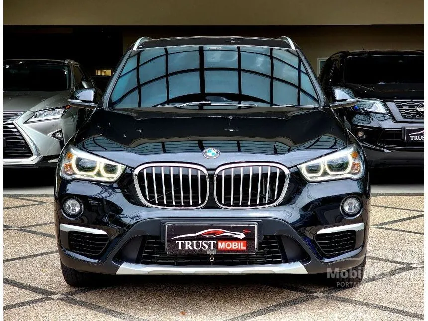 Jual Mobil BMW X1 2017 sDrive18i 1.5 di Jawa Timur Automatic SUV Hitam Rp 439.000.000