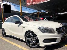 Mercedes-Benz A250 2.0 (A) Sport Hatchback