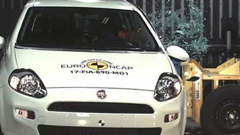 Fiat Punto คว้าตำแหน่งรถรุ่นแรกที่ได้ “0” ดาว ทดสอบการชน