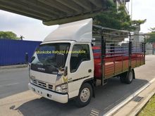 Isuzu npr wooden cargo bdm7500kg /Hino Fuso Hicom Nissan wooden cargo/cargo am/body kayu