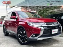 Mitsubishi Outlander 2.4 SUV Facelift Sunroof 7 Seater