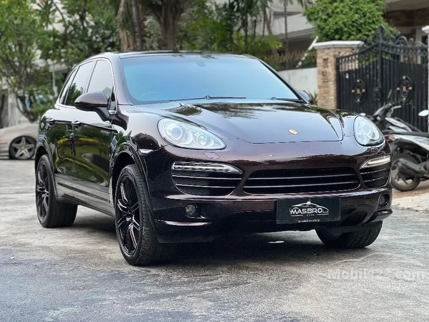 Jual Mobil Porsche Cayenne 2013 3.6 di DKI Jakarta Automatic SUV Marun Rp 699.000.000