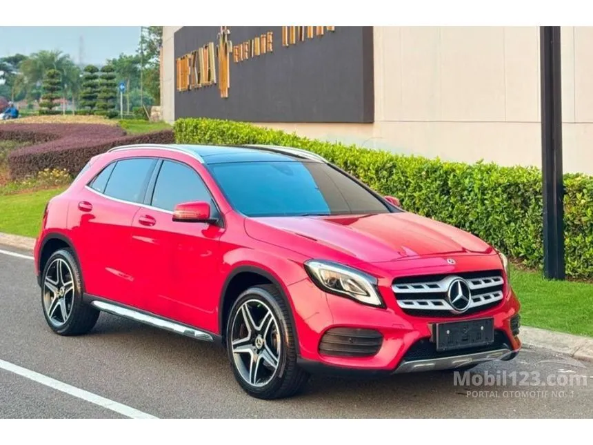2018 Mercedes-Benz GLA200 AMG SUV