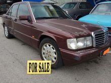 1990 Mercedes-Benz 190E 2.0 Sedan