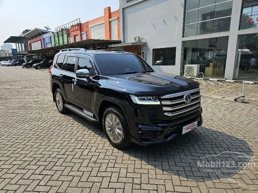 2023 Toyota Land Cruiser 300 VX-R 70th Anniversary SUV