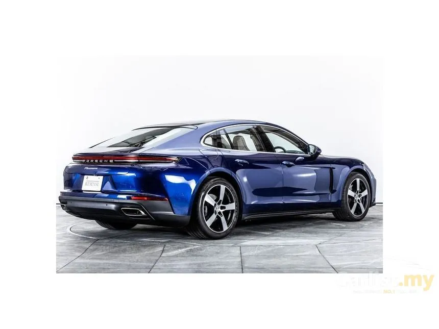 2024 Porsche Panamera Hatchback