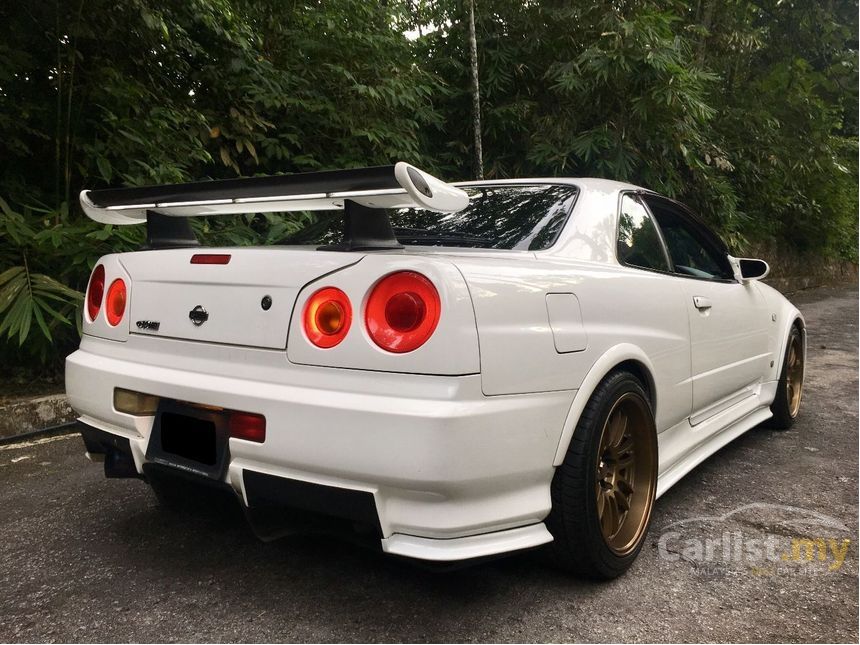 Skyline R34 Gtt Vs Gtr