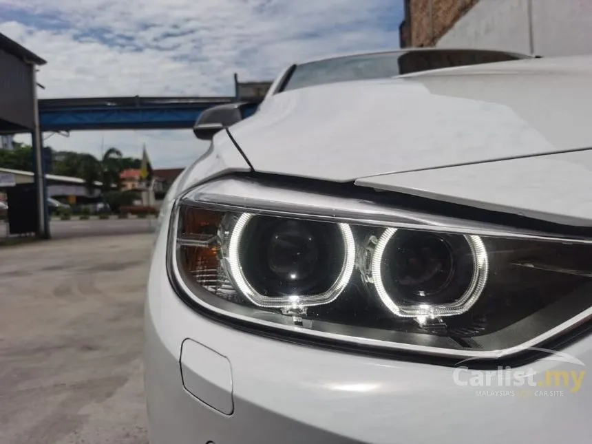 2013 BMW 320i Sport Line Sedan