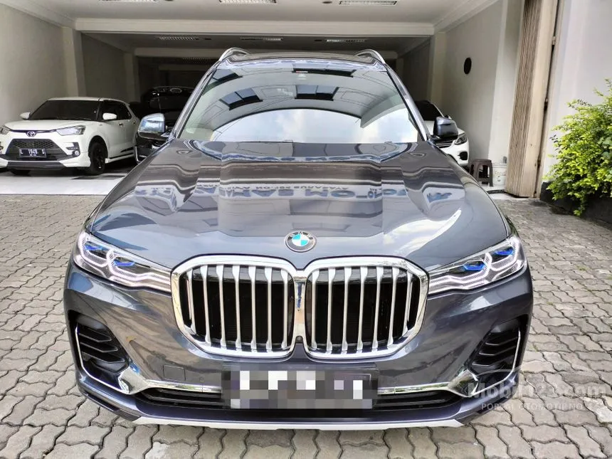 Jual Mobil BMW X7 2021 xDrive40i Opulence 3.0 di Jawa Timur Automatic Wagon Hitam Rp 1.475.000.000