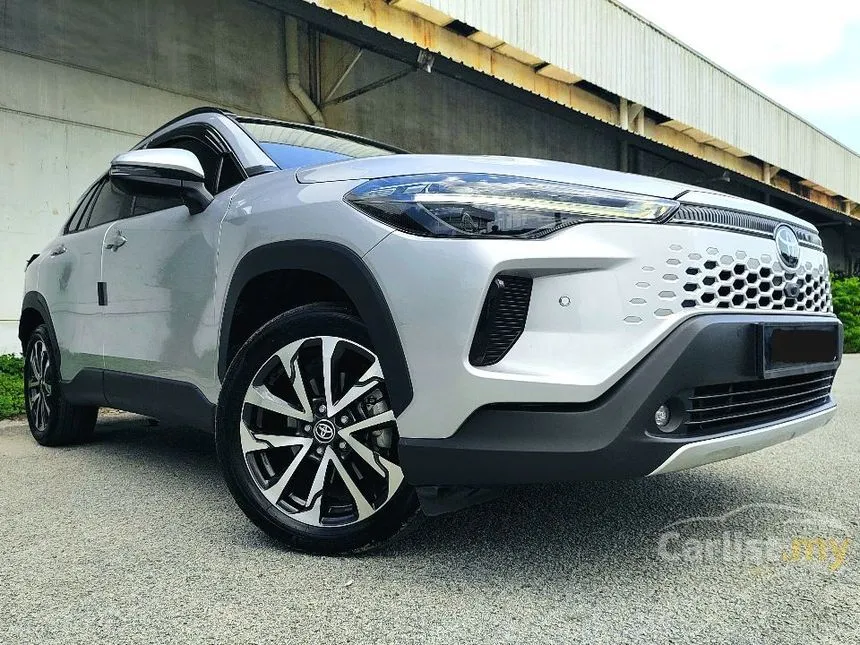 2025 Toyota Corolla Cross V SUV