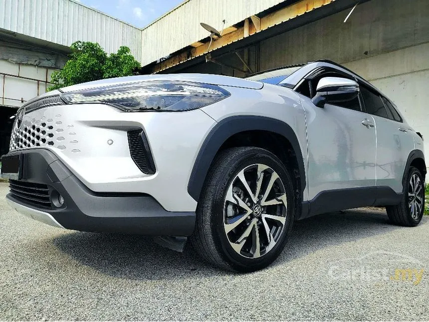 2025 Toyota Corolla Cross V SUV