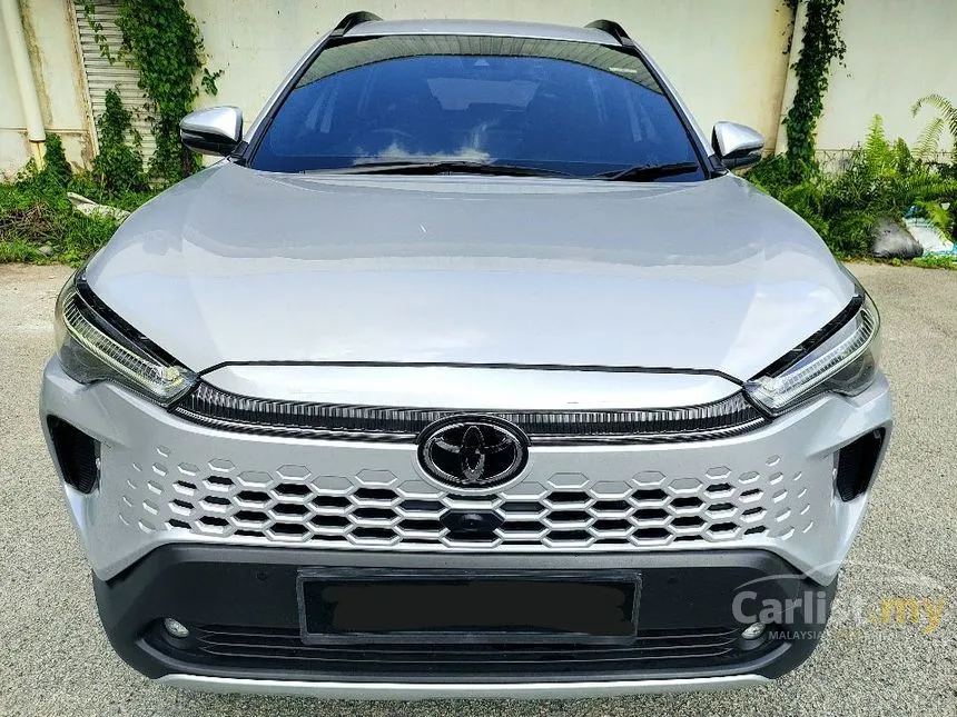 2025 Toyota Corolla Cross V SUV