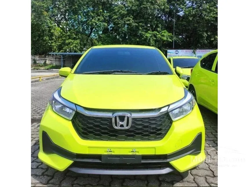 Jual Mobil Honda Brio 2024 S Satya 1.2 di Jawa Timur Manual Hatchback Kuning Rp 167.600.000