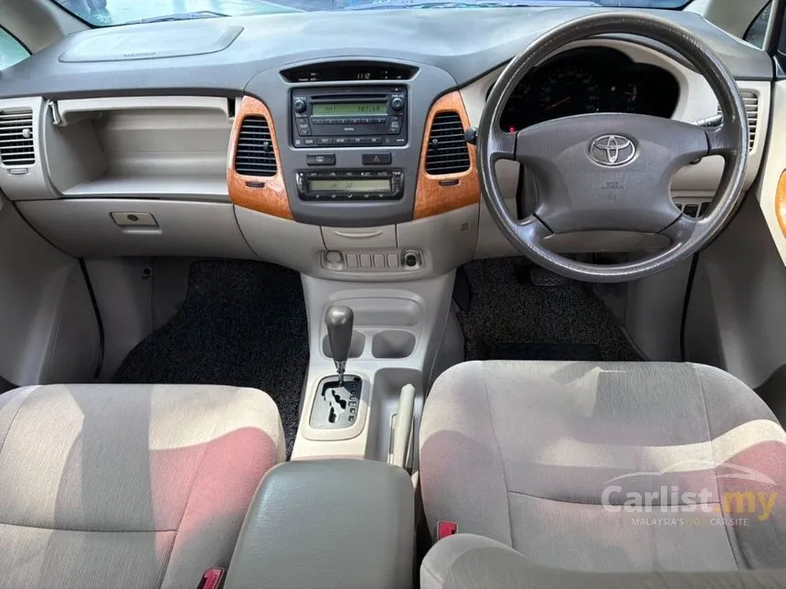 2011 Toyota Innova G MPV