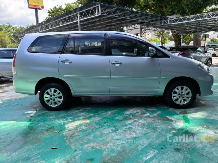 2011 Toyota Innova G MPV