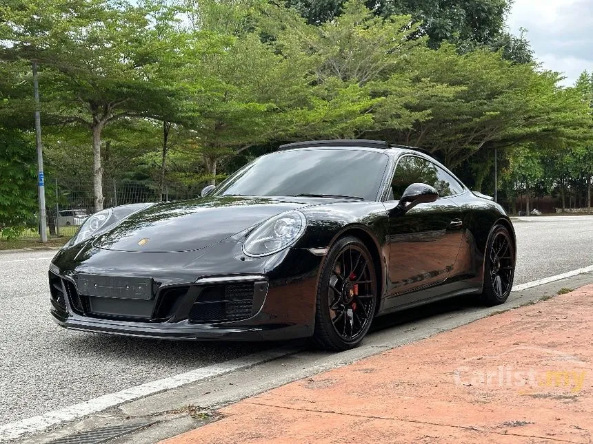 2019 Porsche 911 Carrera GTS Coupe