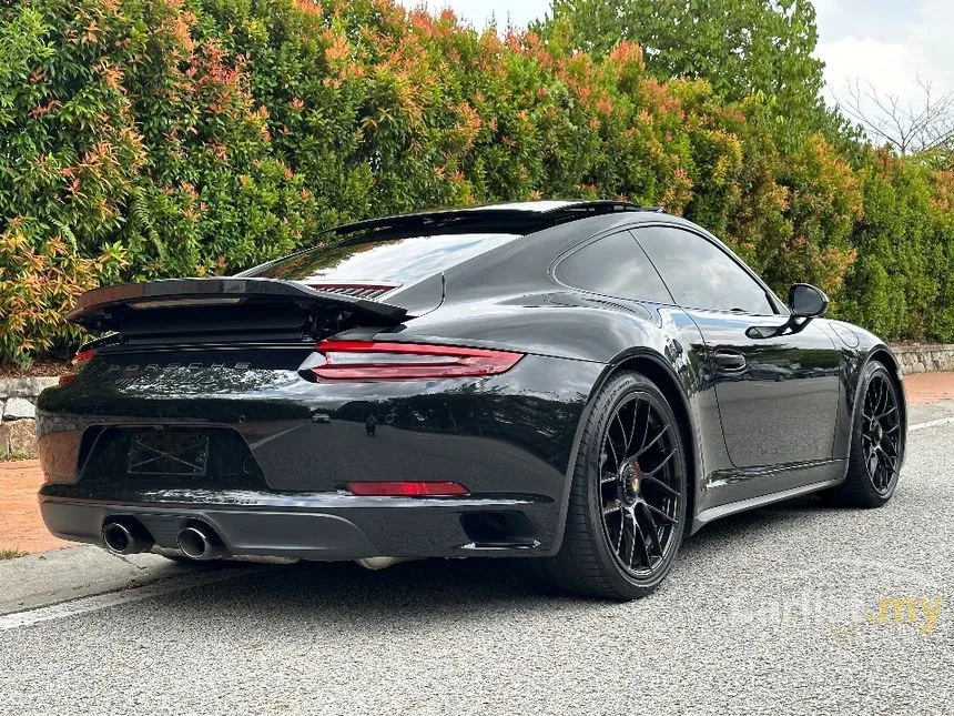 2019 Porsche 911 Carrera GTS Coupe