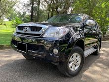 Toyota Hilux 2.5 G (M) Pickup Truck NO OFF ROAD LOW MILEAGE NEW PAINT