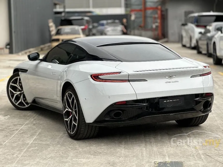 2018 Aston Martin DB11 V12 Coupe