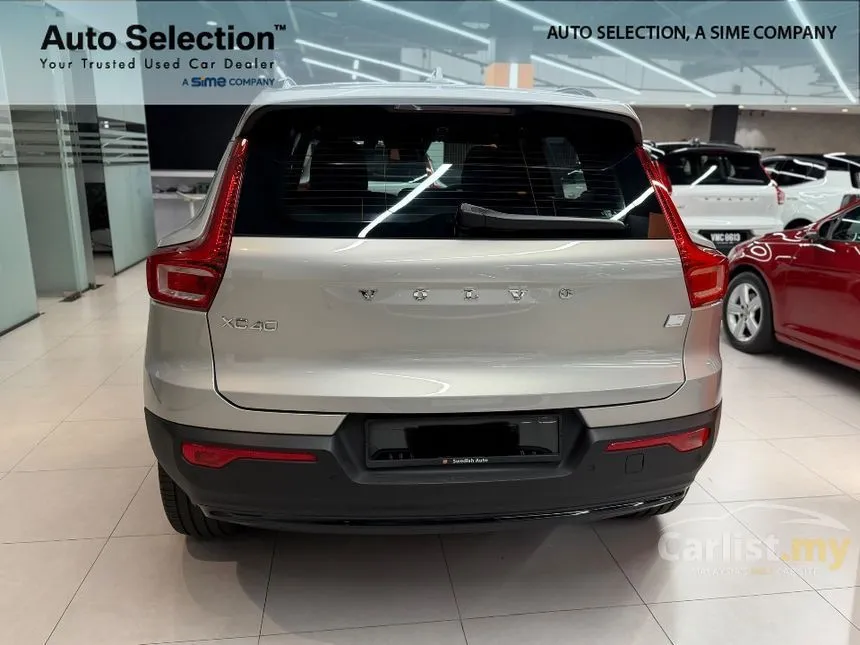 2023 Volvo XC40 Recharge T5 R-Design SUV