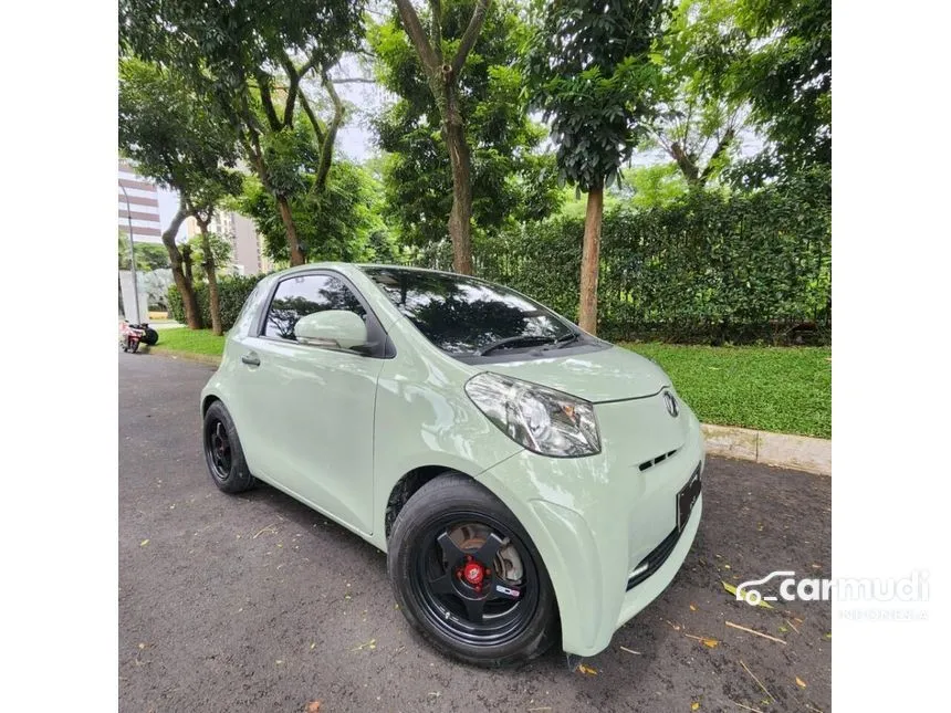 2010 Toyota iQ Hatchback