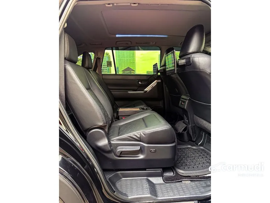 2022 Toyota Kijang Innova Zenix Q HV TSS MPV