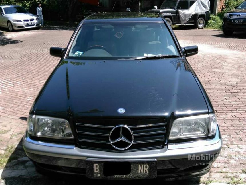 1997 Mercedes-Benz C230 2.3 Automatic Sedan