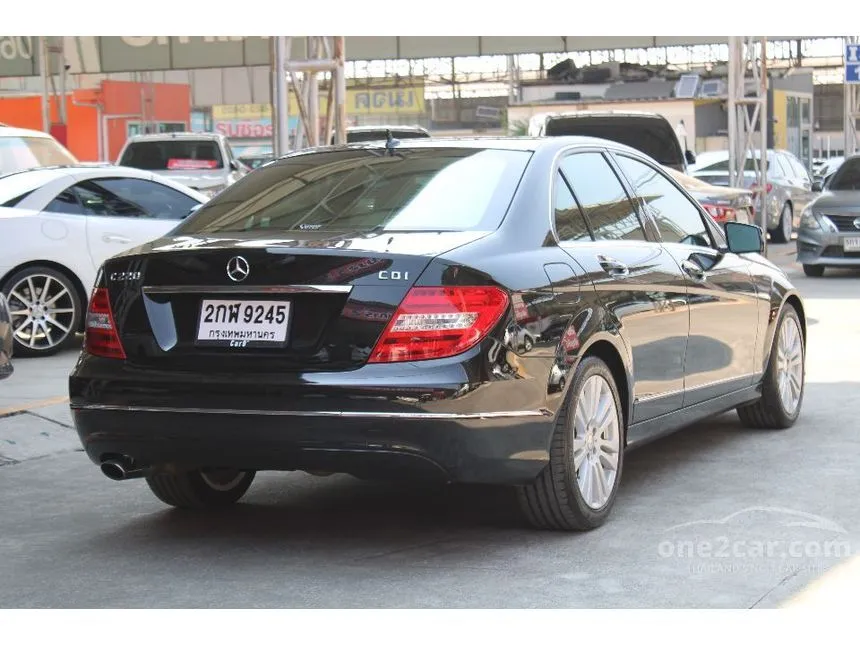 2014 Mercedes-Benz C220 CDI BlueEFFICIENCY Elegance Sedan
