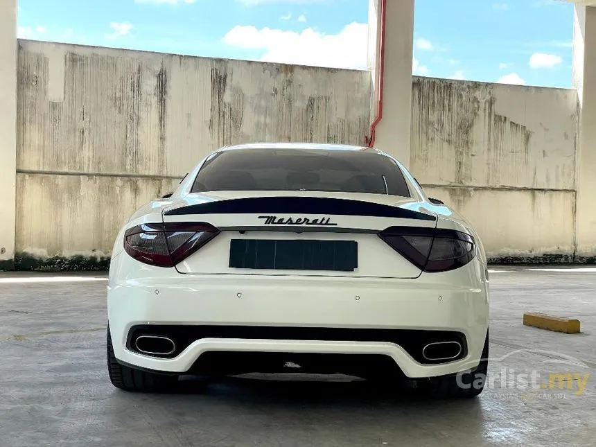 2010 Maserati GranTurismo S Coupe