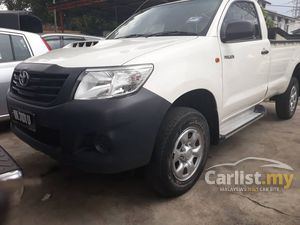 2013 Toyota Hilux 2.5 SINGLE CAP - RARE IN MARKET - FACELIFTED * 3 SEATERS
