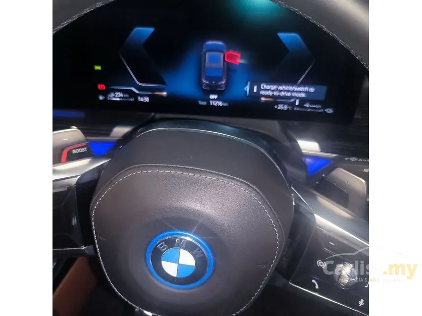 2025 BMW 750e xDrive M Sport Pure Excellence Sedan