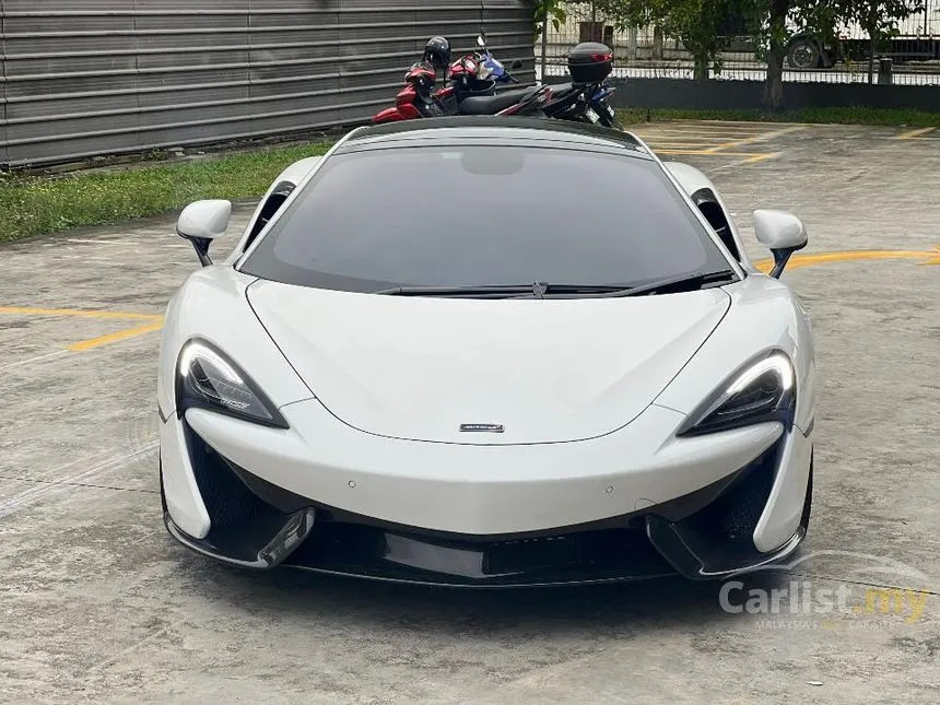 2017 McLaren 570GT Coupe