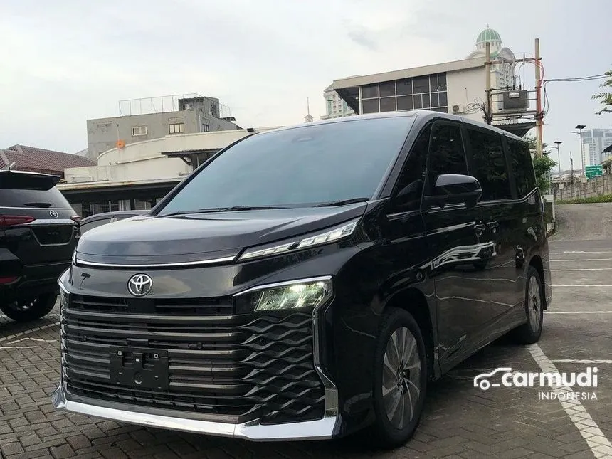 Jual Mobil Toyota Voxy 2024 2.0 di DKI Jakarta Automatic Van Wagon Hitam Rp 595.800.000
