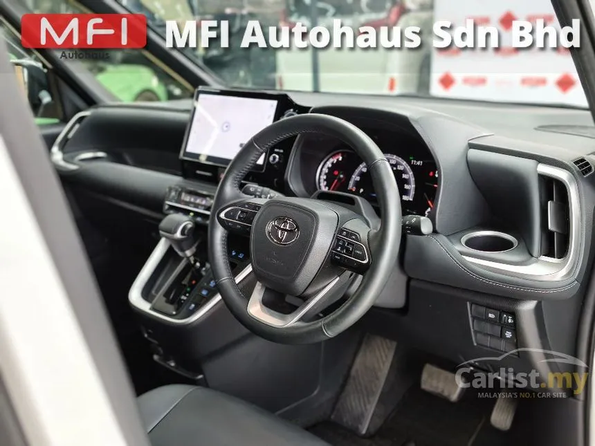 2023 Toyota Noah S-Z MPV