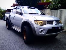 2010 Mitsubishi Triton 2.5 Pickup Truck