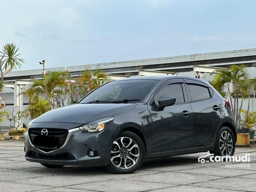 2015 Mazda 2 R Hatchback