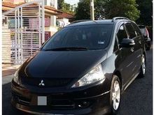 2011 Mitsubishi Grandis 2.4 MPV Direct Owner