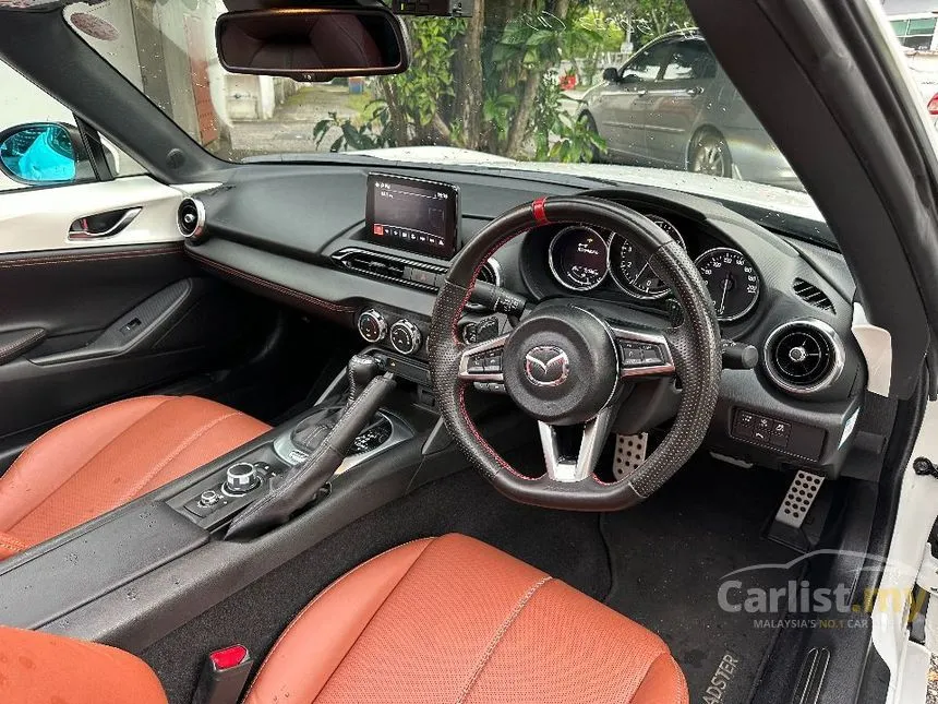 2022 Mazda MX-5 SKYACTIV-G RF Convertible